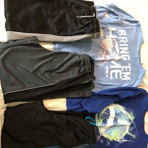 3/$10 Boys 10/12 Athletic wear